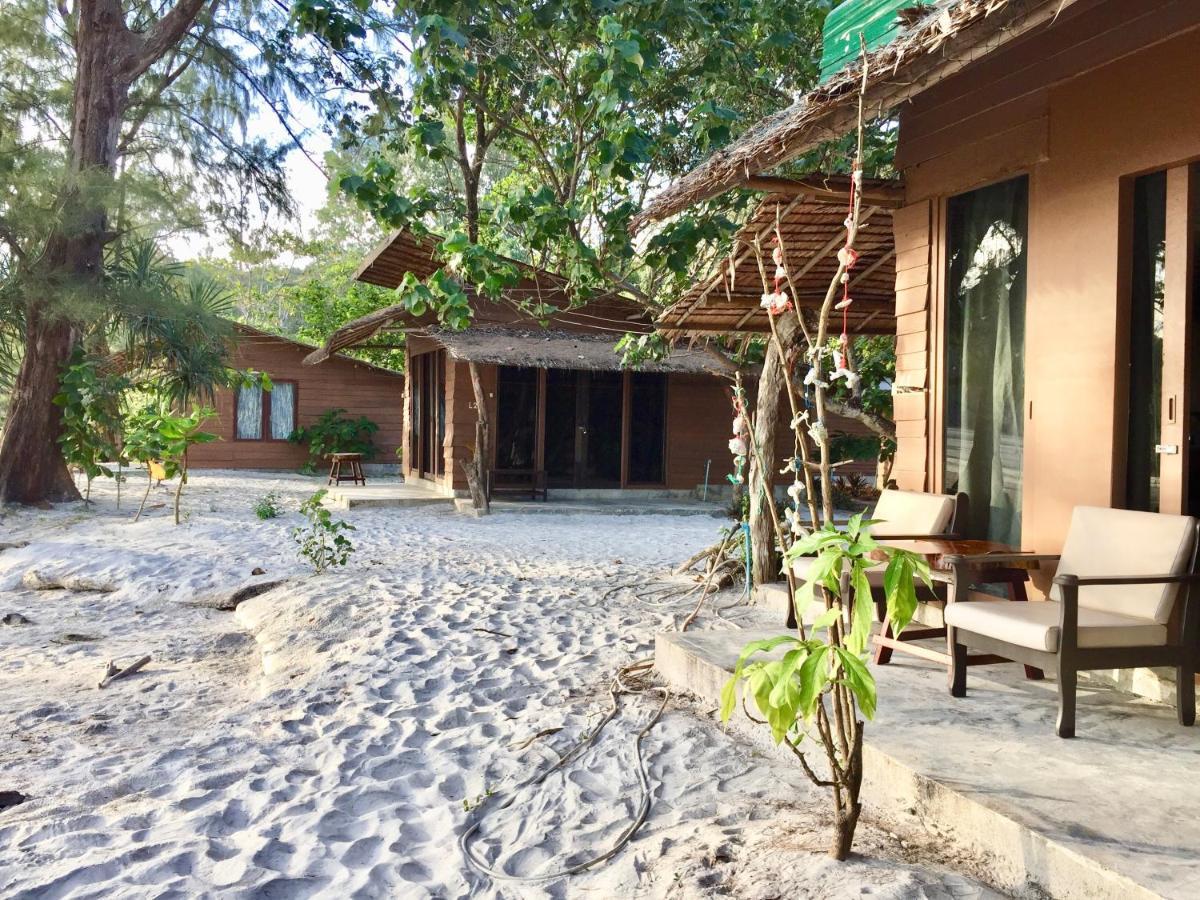 Hotel La Ong Lay à Koh Phayam Extérieur photo