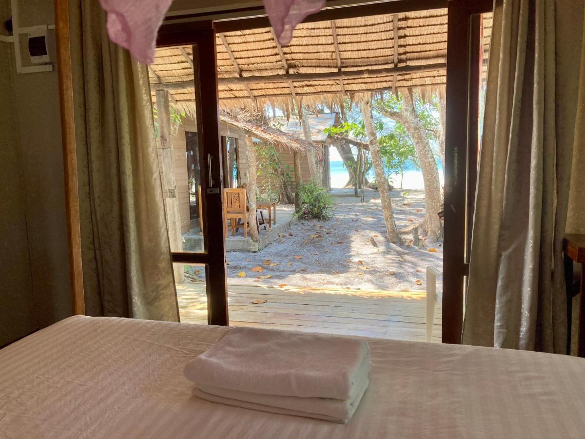 Hotel La Ong Lay à Koh Phayam Extérieur photo