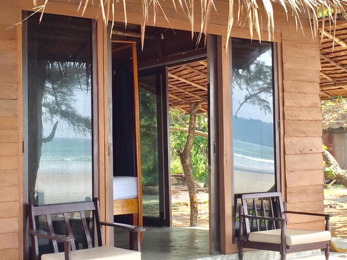Hotel La Ong Lay à Koh Phayam Extérieur photo