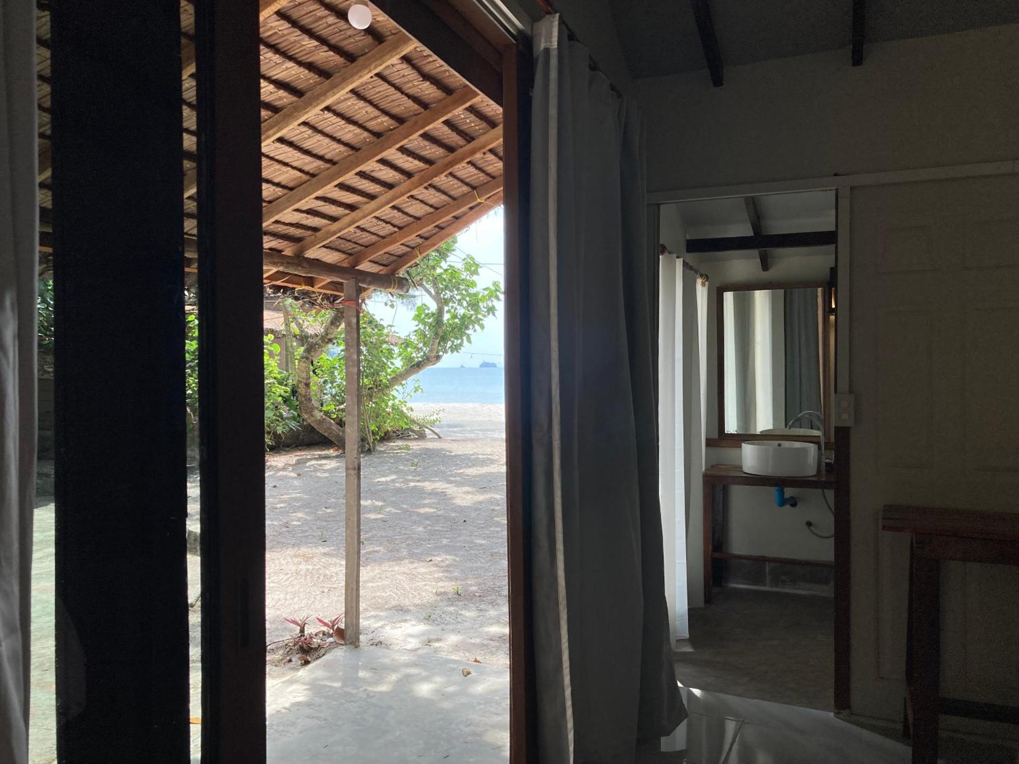 Hotel La Ong Lay à Koh Phayam Extérieur photo