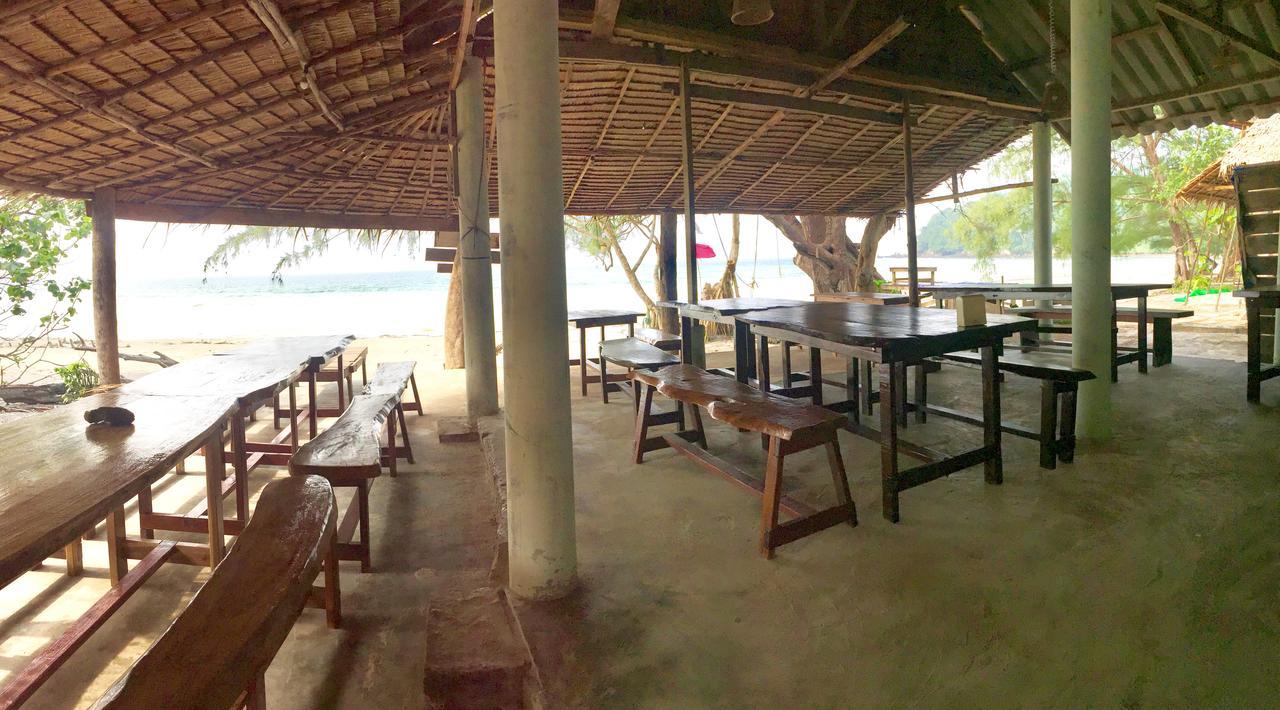 Hotel La Ong Lay à Koh Phayam Extérieur photo