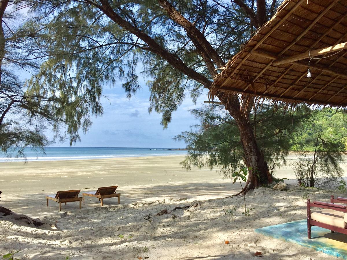 Hotel La Ong Lay à Koh Phayam Extérieur photo