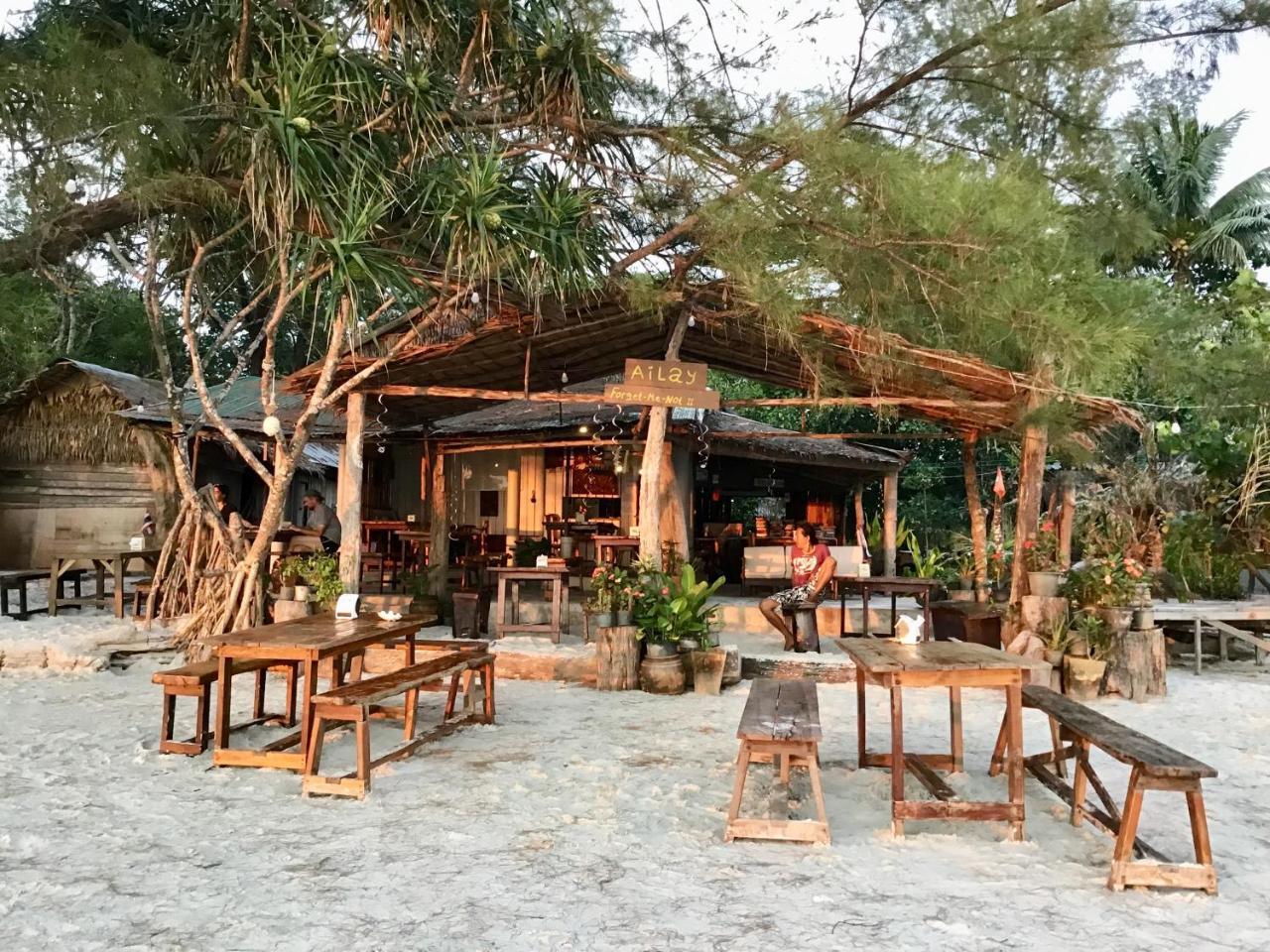 Hotel La Ong Lay à Koh Phayam Extérieur photo