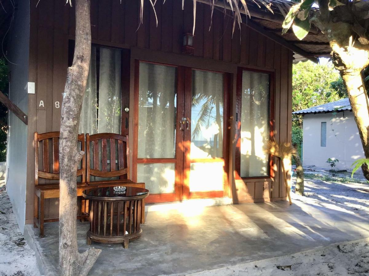 Hotel La Ong Lay à Koh Phayam Extérieur photo