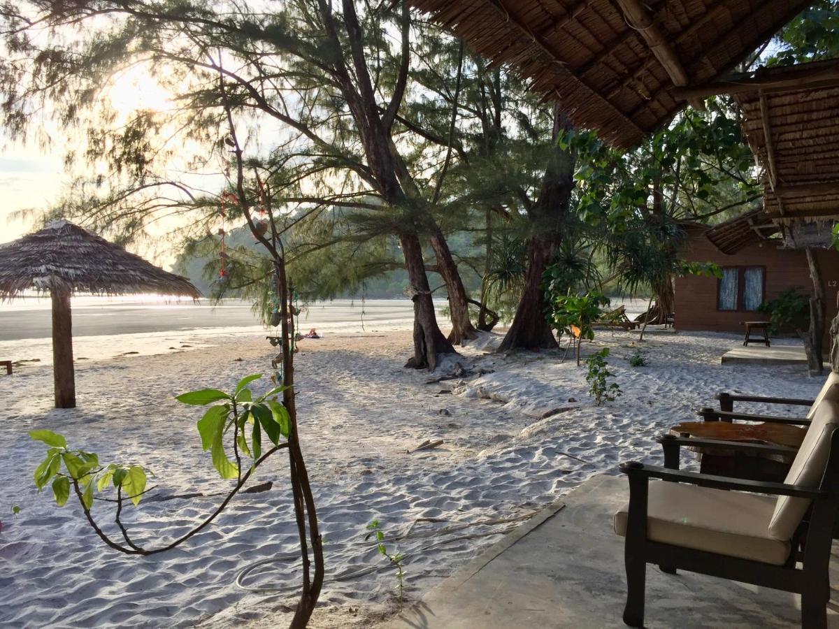 Hotel La Ong Lay à Koh Phayam Extérieur photo