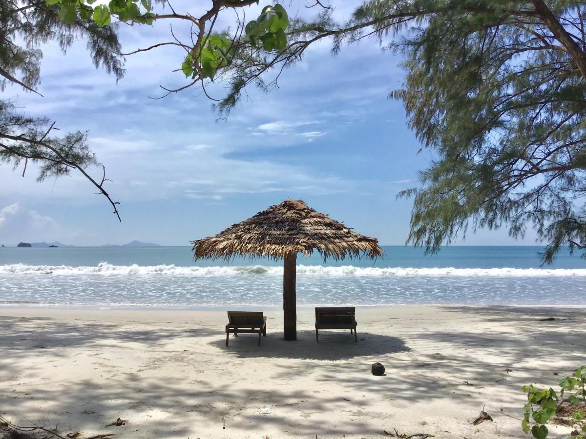 Hotel La Ong Lay à Koh Phayam Extérieur photo